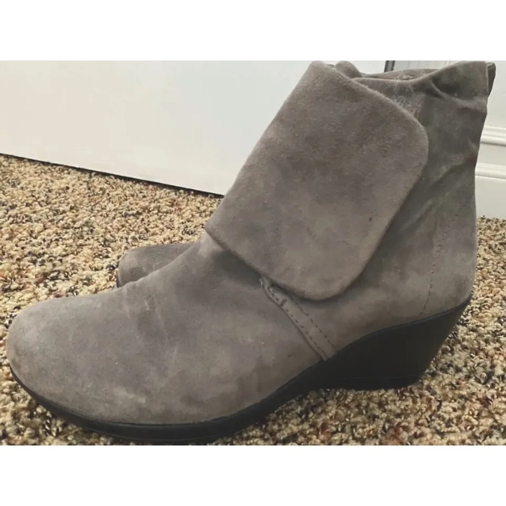 Dansko Gray Suede Wedge Clogs, Size 7.5, Eu 38